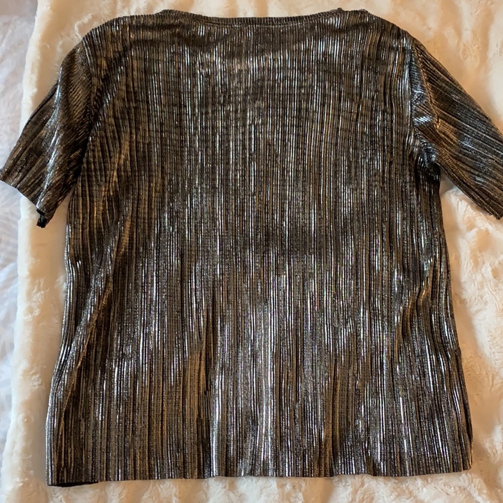 Silence + Noise Metallic Tee - Picture 3 of 4